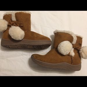 Toddlers size 7 boots